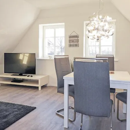 1 Bedroom Stunning In *